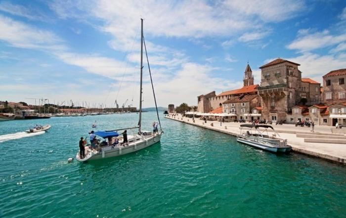 Blue View Apartments Trogir Extérieur photo